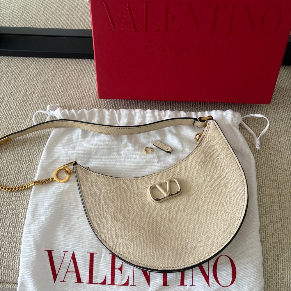 Valentino Vlogo Mini leather Shoulder Bag